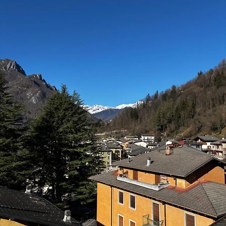 La Casa Di Pietro Lägenhet Piazza Brembana Exteriör bild